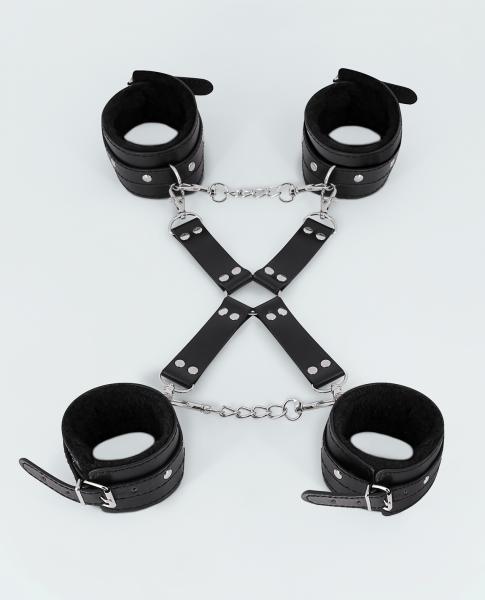 Lust Pu Leather All 4's Fuzzy Cuff Set - Black - Click Image to Close